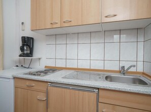 Studio (Studio Apartment with Balcony) | Private kitchen - Apartments Milka Vodice (Vodice)