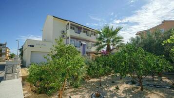 Studio (Superior Studio Apartment with Balcon) | Exterior