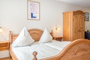1 bedroom, WiFi, bed sheets - Apartment 'Hopfengarten 4' with Shared Terrace, Shared Garden and Wi-Fi (Spalt)