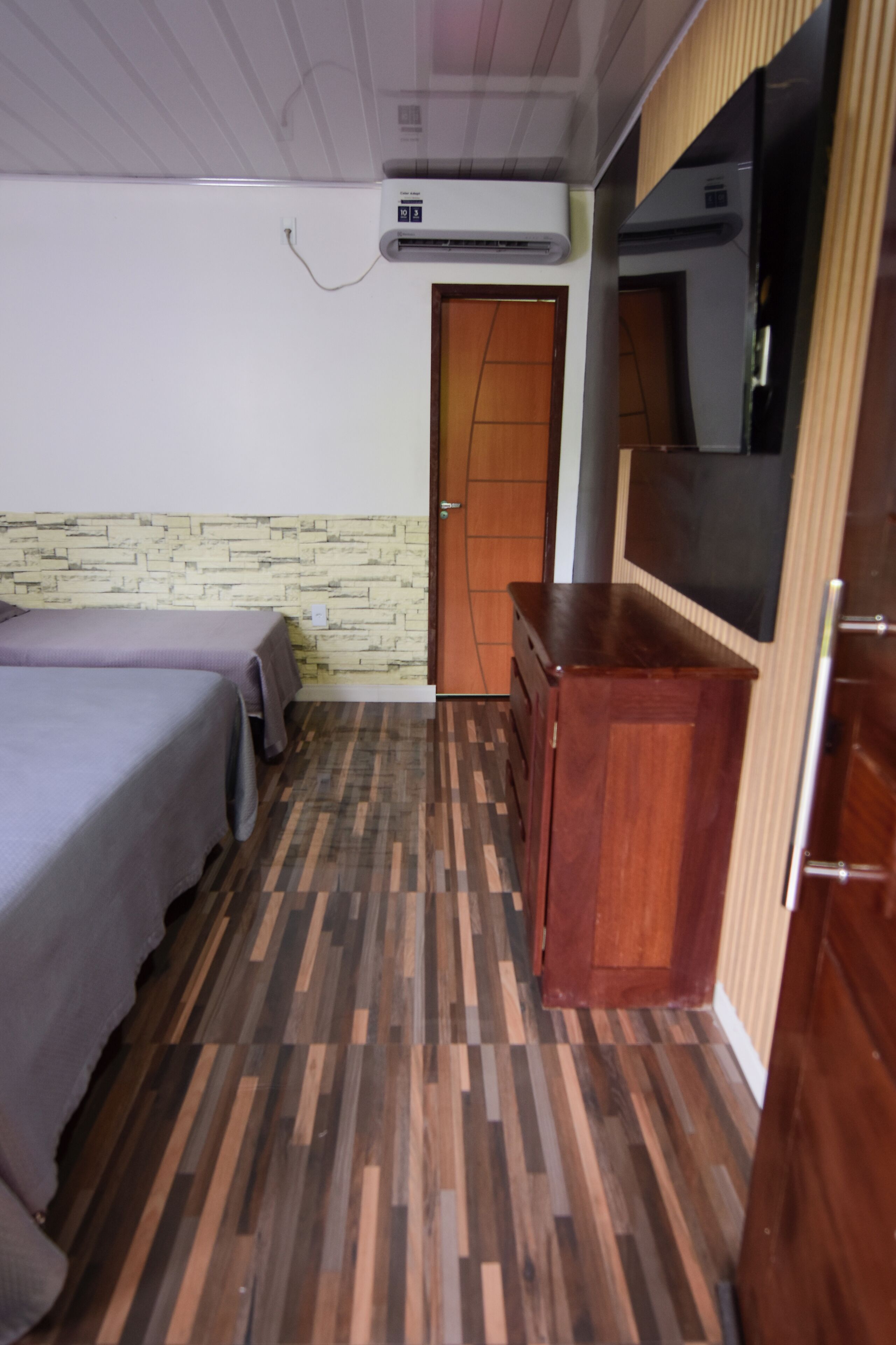 豪華雙床房, 河景