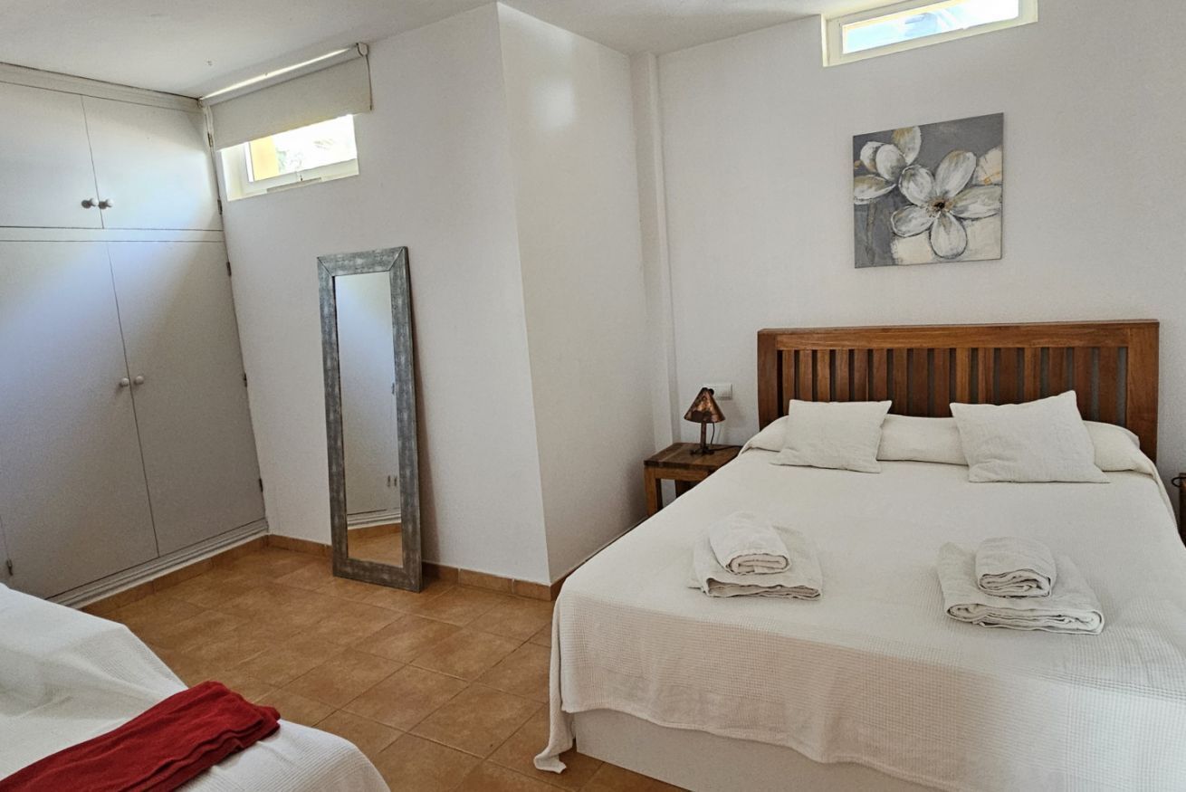 1 bedroom, in-room safe, iron/ironing board