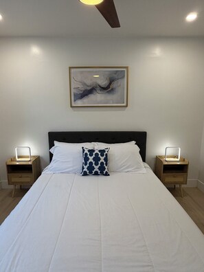 2 bedrooms, iron/ironing board, free WiFi, bed sheets - Newly Built next to Balboa Park, near Little Italy (San Diego)