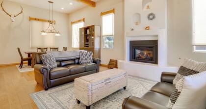 Luxe Desert Retreat w/ Mtn Views in Albuquerque!