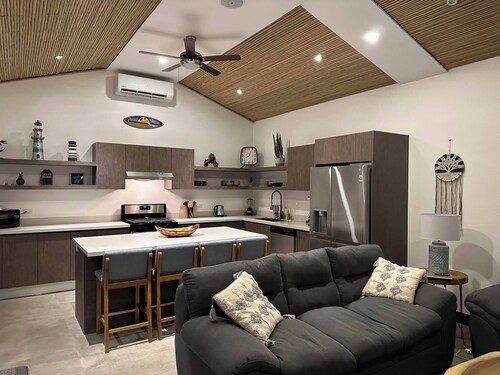Golden Shore Villa in Tamarindo