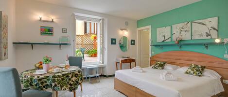 Standard Room, Multiple Bedrooms (Vida Boa King Room) | 1 bedroom, free WiFi, bed sheets