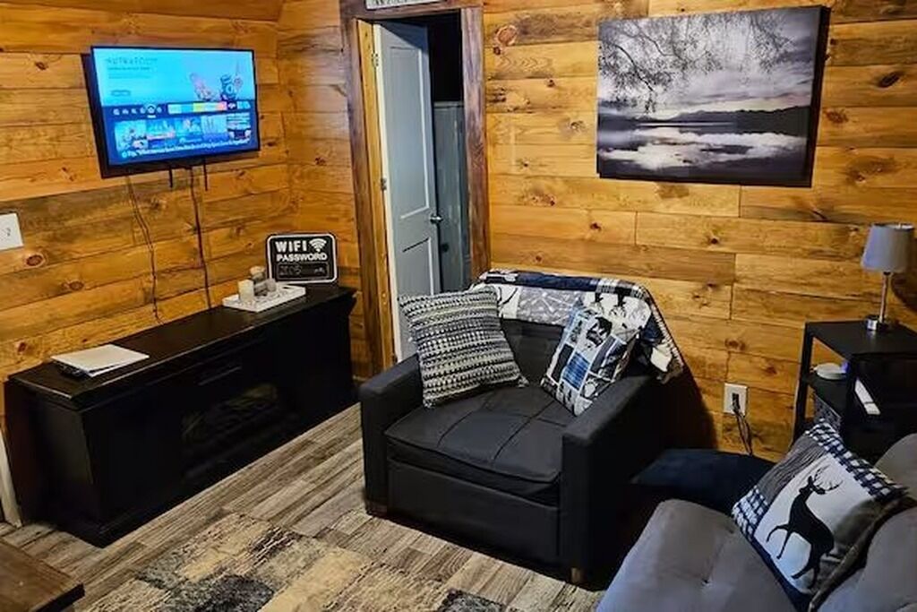 Smart TV, fireplace, DVD player