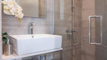 Single Room | Bathroom