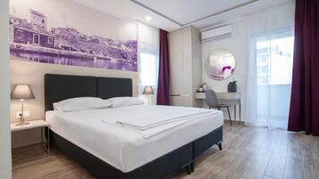 Kamar Double atau Twin Standar, balkon