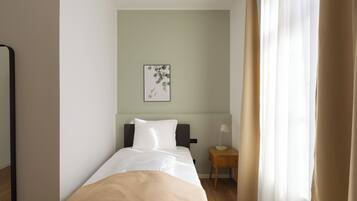 Single Room | Individuell dekoriert, individuell eingerichtet, Schreibtisch