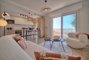 Living area - Panoramic sea view in Cannes (Cannes)