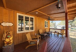 Terrace/patio - Casa La Luz  An Elegant Mountain Retreat (Ruidoso)