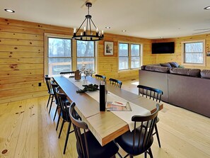 House (6 Bedrooms) | Property amenity - Grace Mountain Cabin (McHenry)
