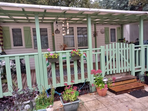 Le Gaoucher 2*
Mobilhome près de la foret et du lac de Leon