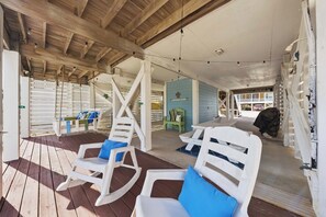 Terrace/patio - 🐚🌴Multiple Decks | Walk to Beach | Morgantown Community | Sweet Home Alabama (Gulf Shores)