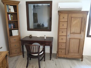 Interior - Charming House with Stunning Views and Rooftop Terrace (Lioux)