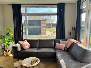TV - Lodge 55 | 6 persoons chalet in Zennewijnen (Zennewijnen)