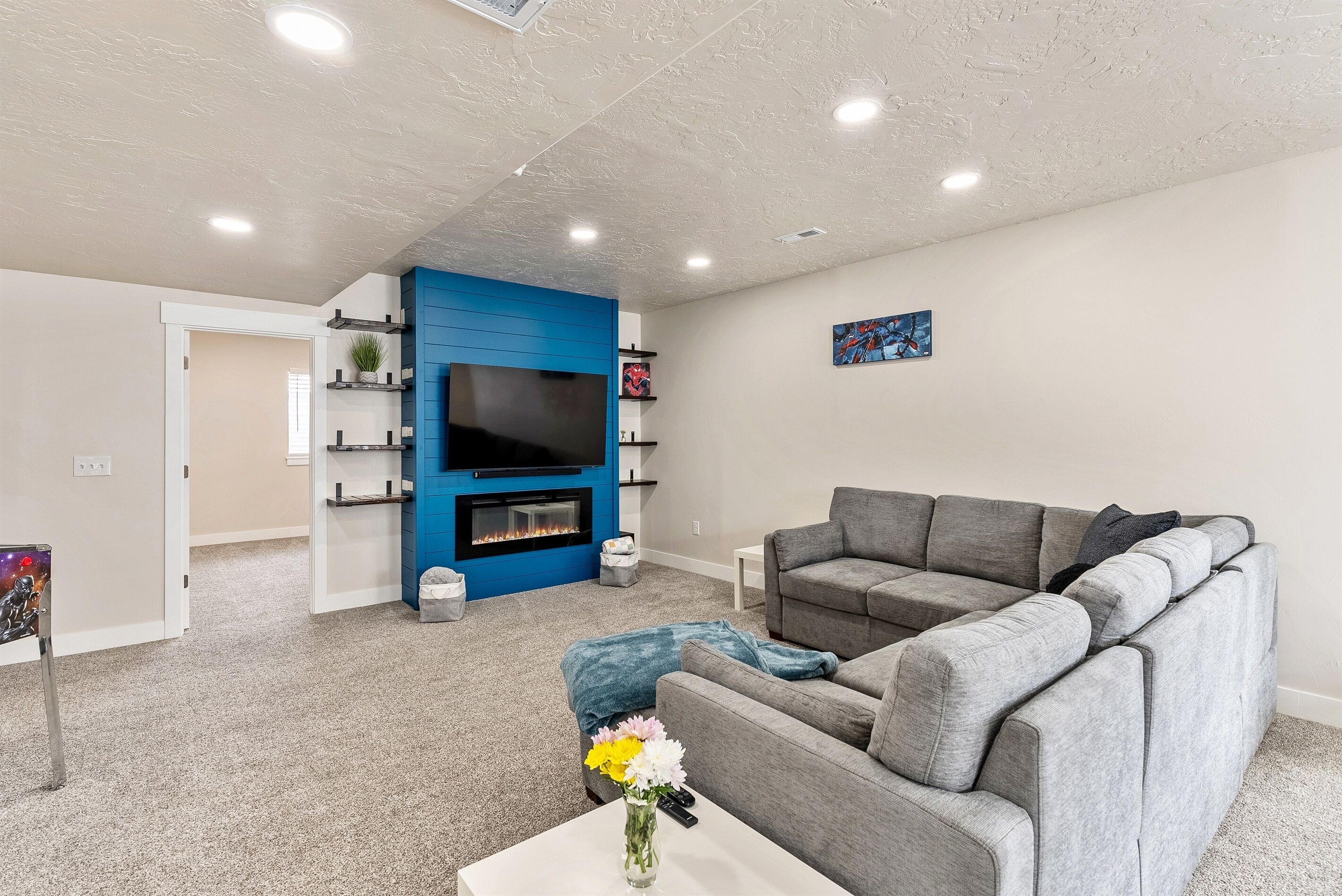 Fenced Mountain Views Game Room & Backyard Park - Lehi
