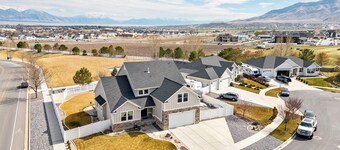 Mountain & Lake Views Fenced with Park & Game Room
