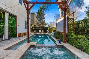 Pool - Encanto Magic Retreat (Bay Lake)