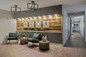 Interior - Boulevard Stays Midtown Nashville - BP (Nashville)