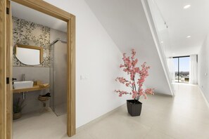 Shower, hair dryer, towels - Villa Infinity Views 3 by Escape Home (Tahiche)