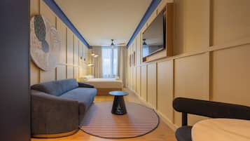 Deluxe Studio | Living area