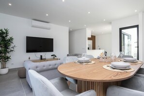 تناول الطعام