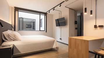 Estudio | Escritorio, wifi gratis y ropa de cama