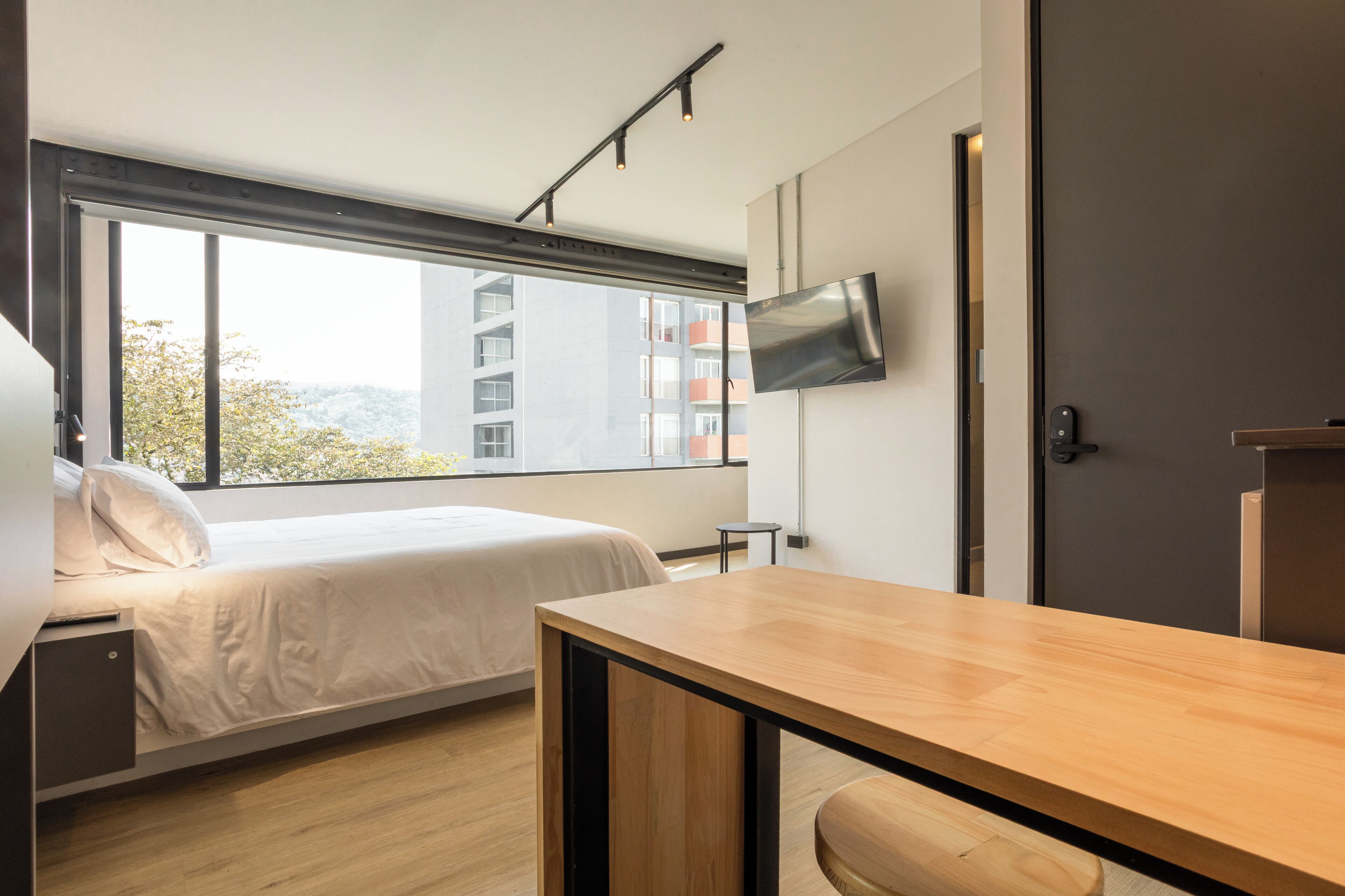 Desk, free WiFi, bed sheets
