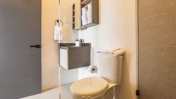 Shower, rainfall showerhead, towels
