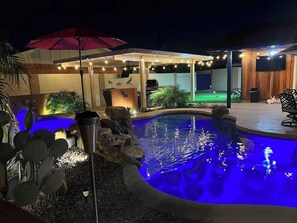 Pool - Modern Scottsdale 3BR Home w/Pool, Spa & Mini Golf (Scottsdale)