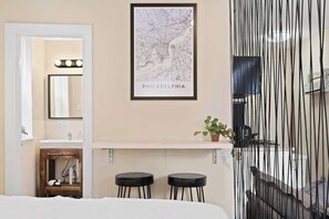 Bügeleisen/Bügelbrett, Reisekinderbett, WLAN, Bettwäsche