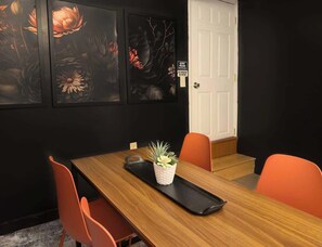 Dining - King Bed Huge Dining Area Walk Score 99 Loft (Philadelphia)