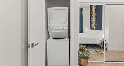 Private | King Bed | Free Parking | High Ceilings