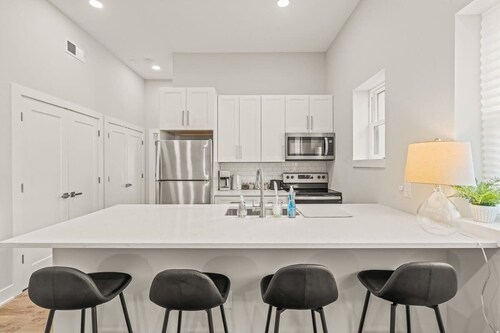 Built 2023 | King Bed | Sofa Bed | Free Parking