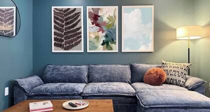 King Beds | Free Parking | Eclectic | Walkable