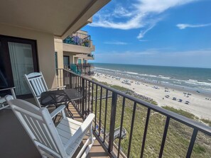 Property grounds - 3 bedroom oceanfront condo. Ocean Drive. Pool. (North Myrtle Beach)