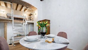 Dining - Italianway Comfort - Rosolino Pilo 8 (Milan)