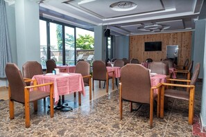 Restaurant - Hotel Sisters and Spa (Mombasa)