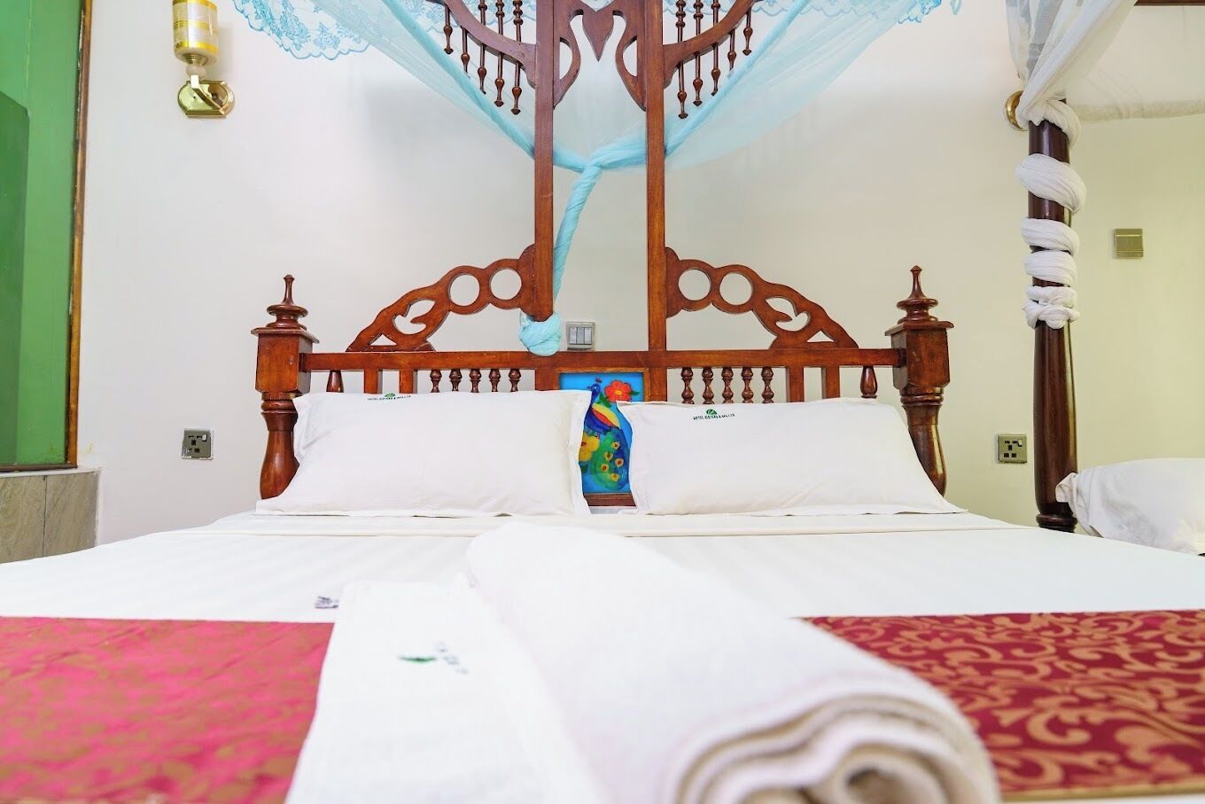 Deluxe Single Room | Free WiFi, bed sheets