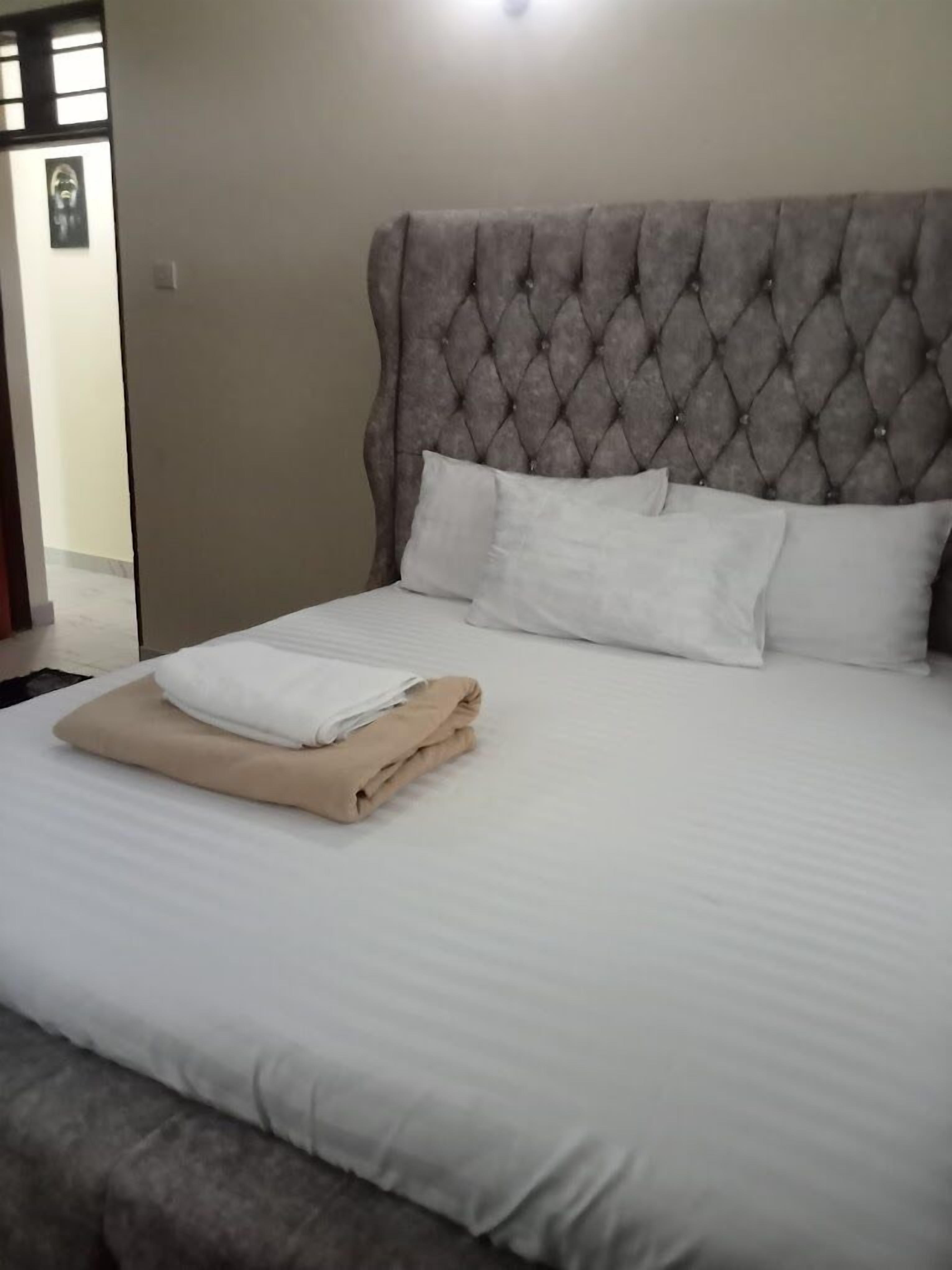 Deluxe Double Room | WiFi (free), bed sheets