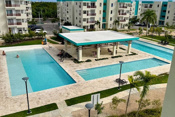 Apartment, 2 Bedrooms, Accessible, Smoking | Pool