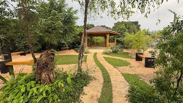 Apartment, 2 Bedrooms, Accessible, Smoking | Interior