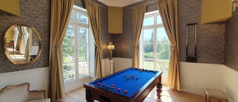 Game room
