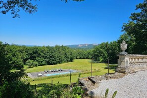 Property grounds - Chateau Charles-Henri (Soreze)