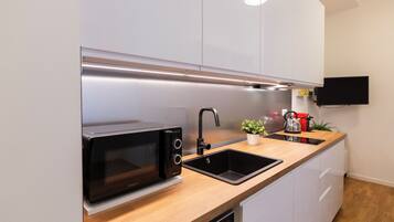 Comfort Apartment, Balcony | Dapur peribadi