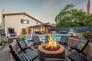 Terrace/patio - Coastal Encinitas Oasis: Arcade, Pool, Spa, Putting Green, Minutes To Beach! (Encinitas)