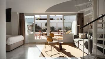 Two Bedroom Apt with rooftop terrace | Oppholdsområde