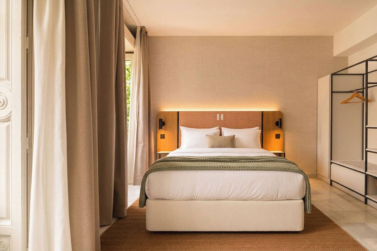 Studio with Sofa Bed | 筆電工作空間、遮光布/窗簾、熨斗/熨衣板、免費無線上網