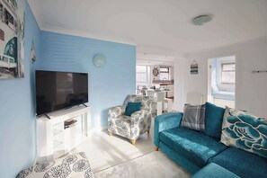 Living area - Host & Stay | Aurora Shore (Humberston Fitties)